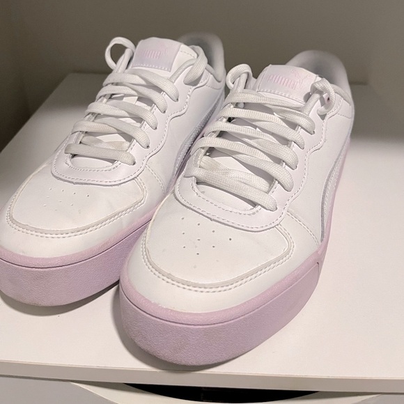 Pumas Lavender and White - Picture 3 of 5